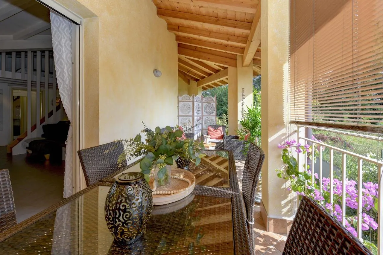 Apartament Casa Verde Manerba del Garda