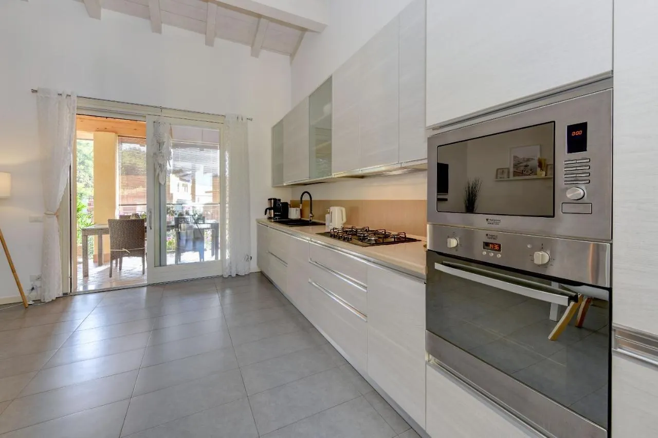 Apartament Casa Verde Manerba del Garda